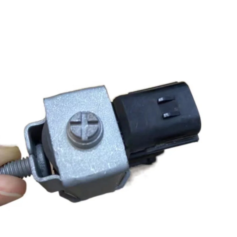 Solenoid Vacuum Valve Replacement - Compatible With Mazda 6, RX-8, Miata, Protege Models (Z504-18-741)