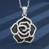 Colgante chapado en blanco con cadena