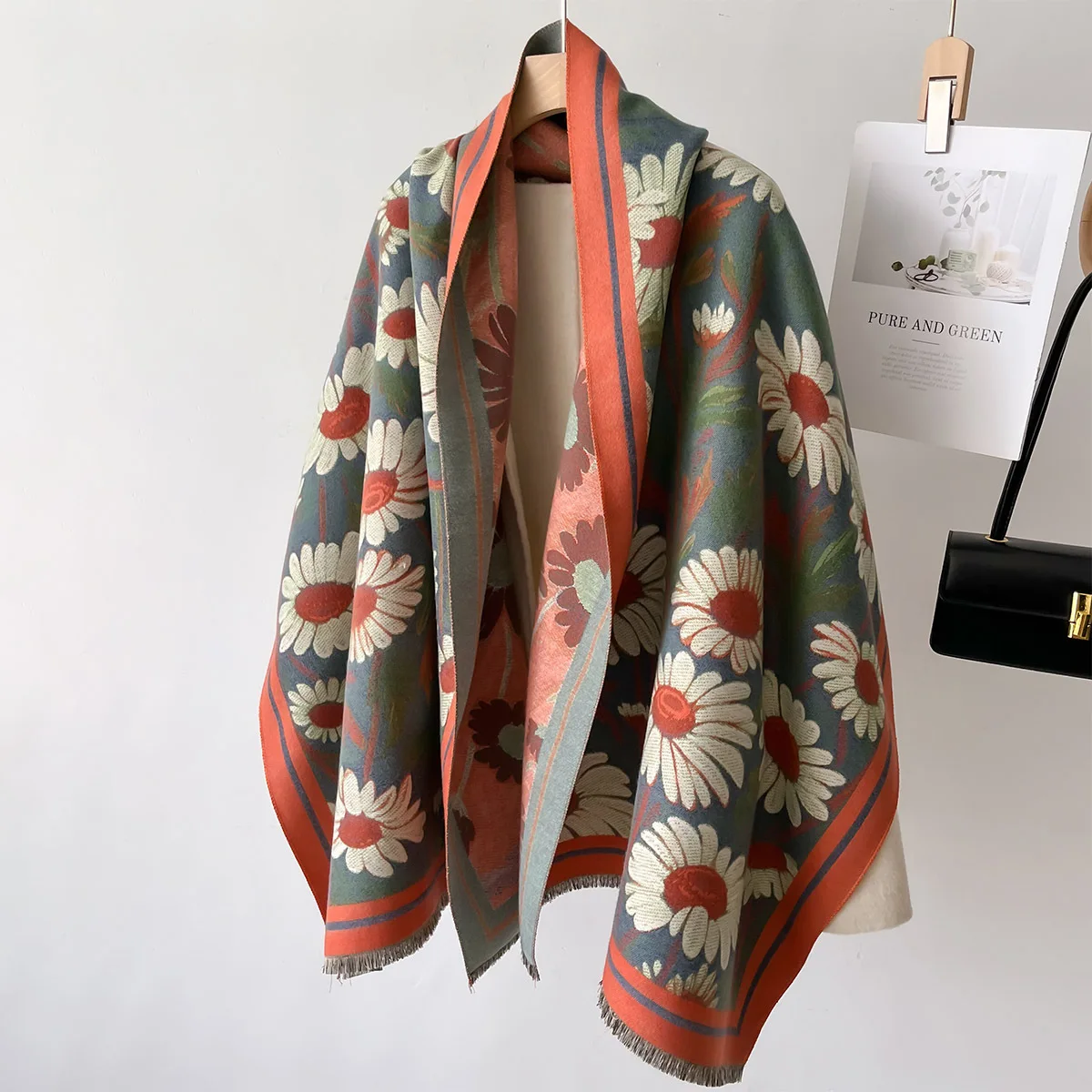 New Printing Lily Fresh and Elegant Female Scarf for Winter