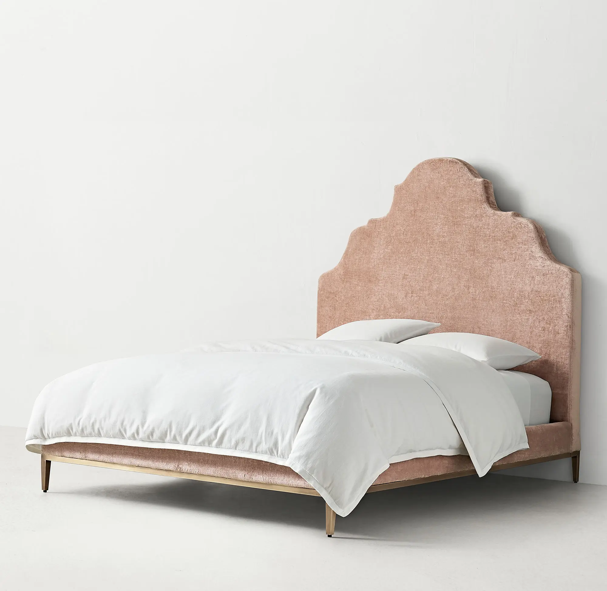 Modern Bedroom Furniture Set Pink Cosy Double Bed With Metal Bedposts