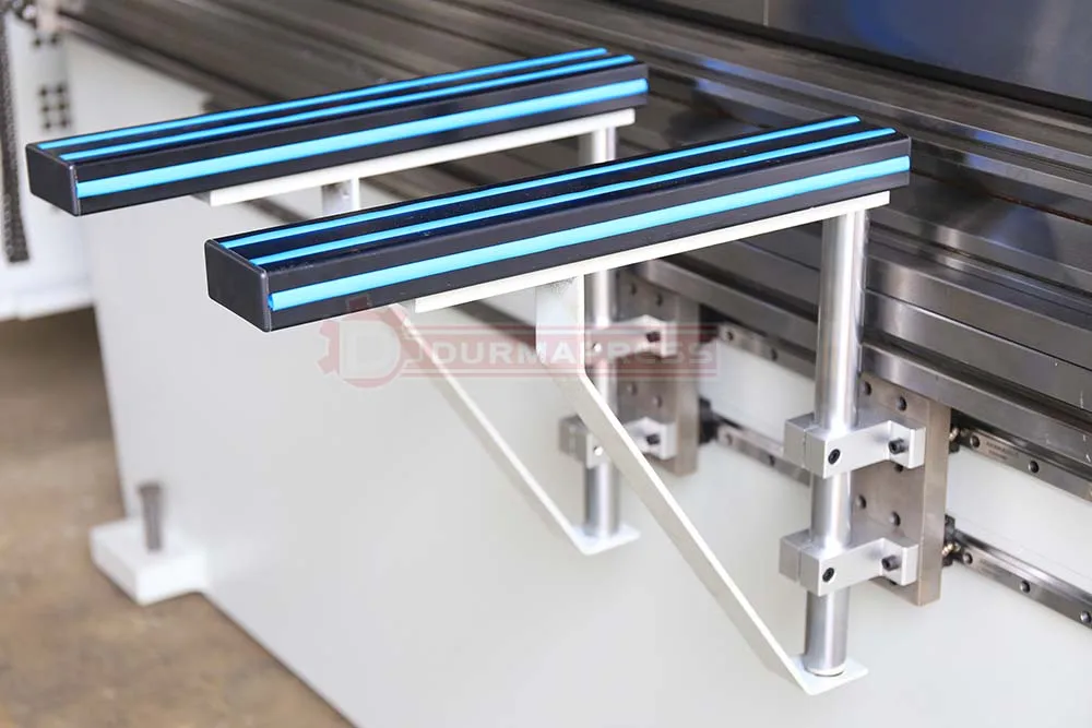 WC67K CT12 высококачественный стальной листогибочный пресс wc67k cnc 200 тонн от производителя, гидравлический листогибочный станок для продажи