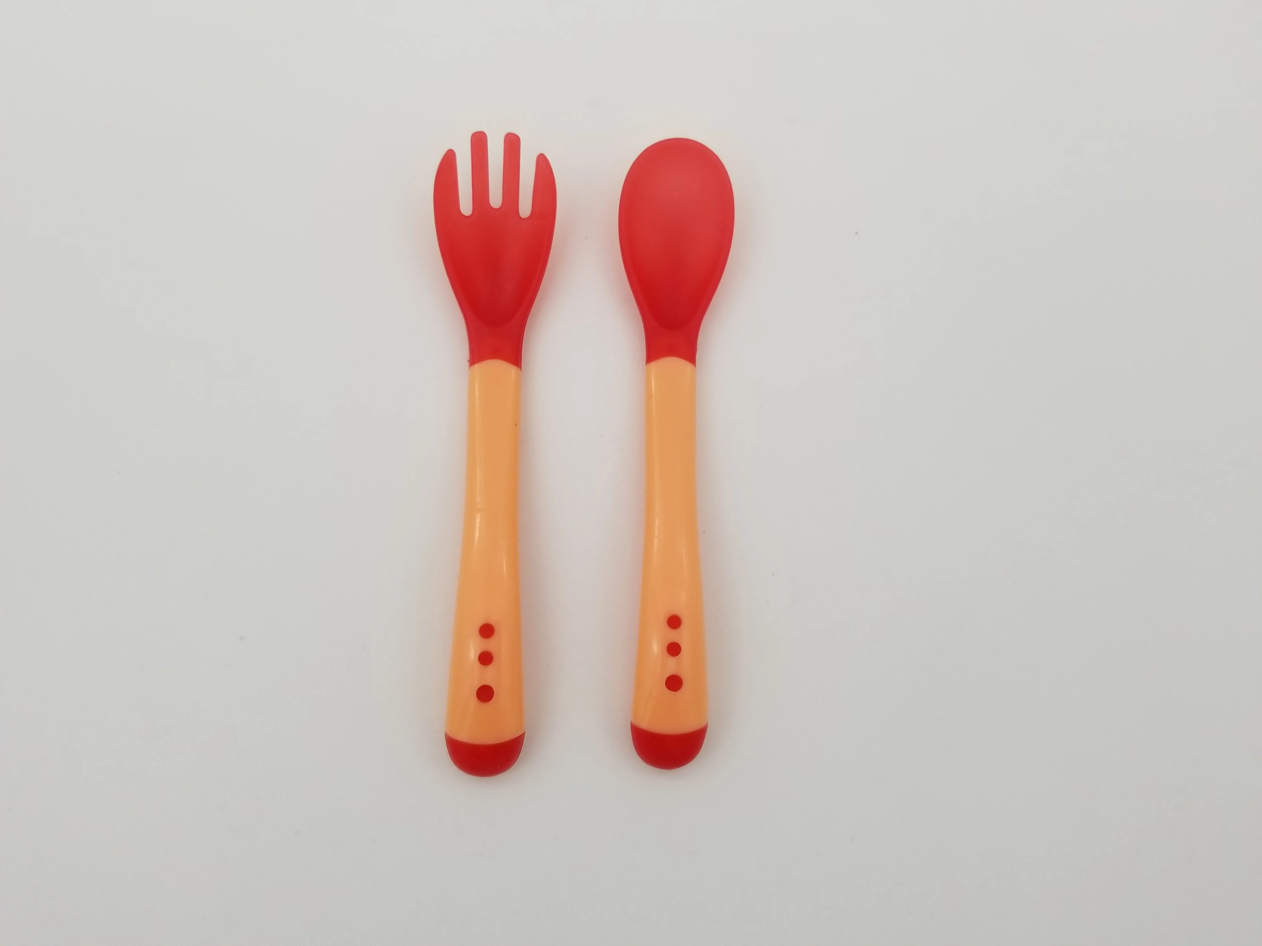 Color Changeable Feeding Training Baby Feeder Silicone Spoon and Fork Set