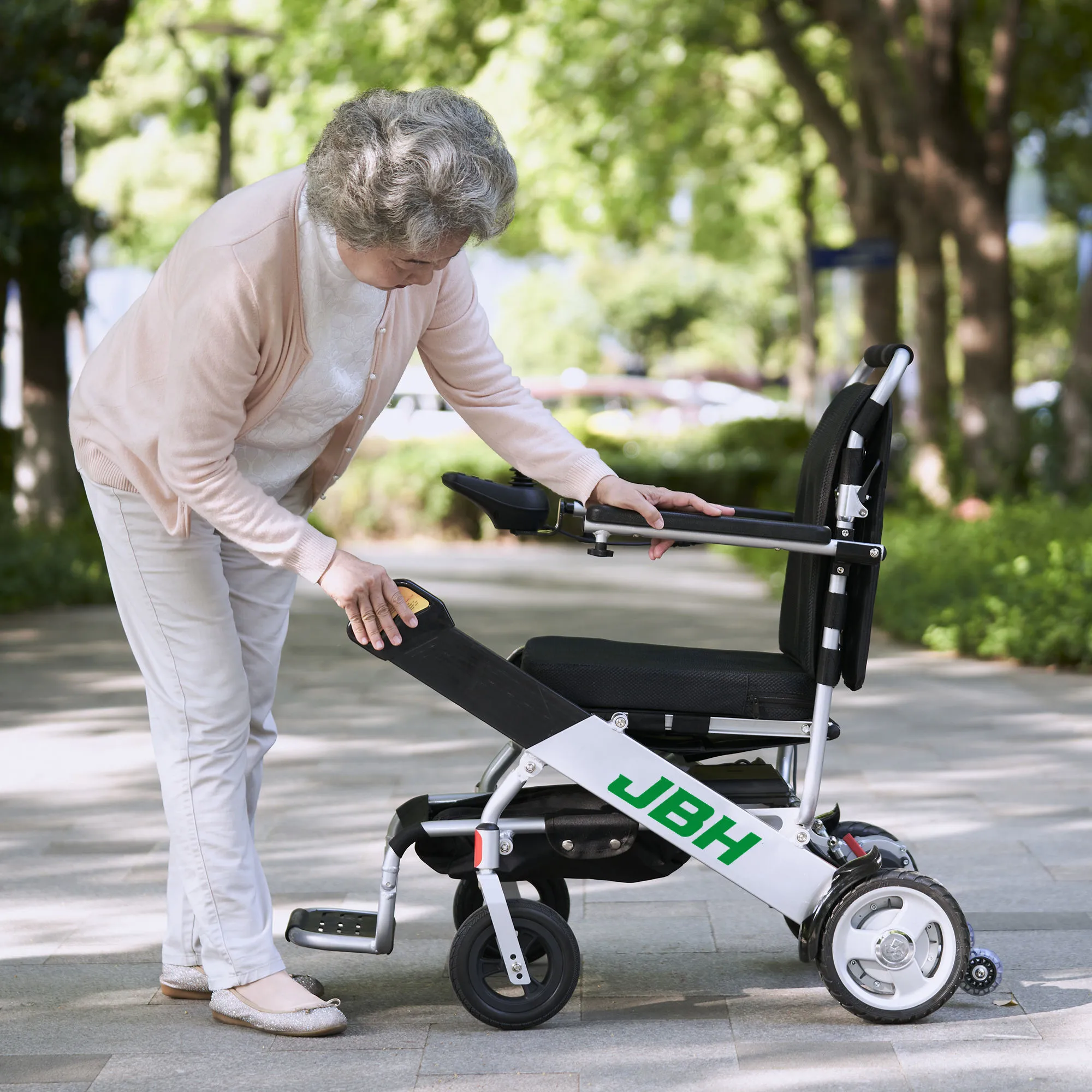 safe jbh d09 reasonable price electric power folding wheel chair