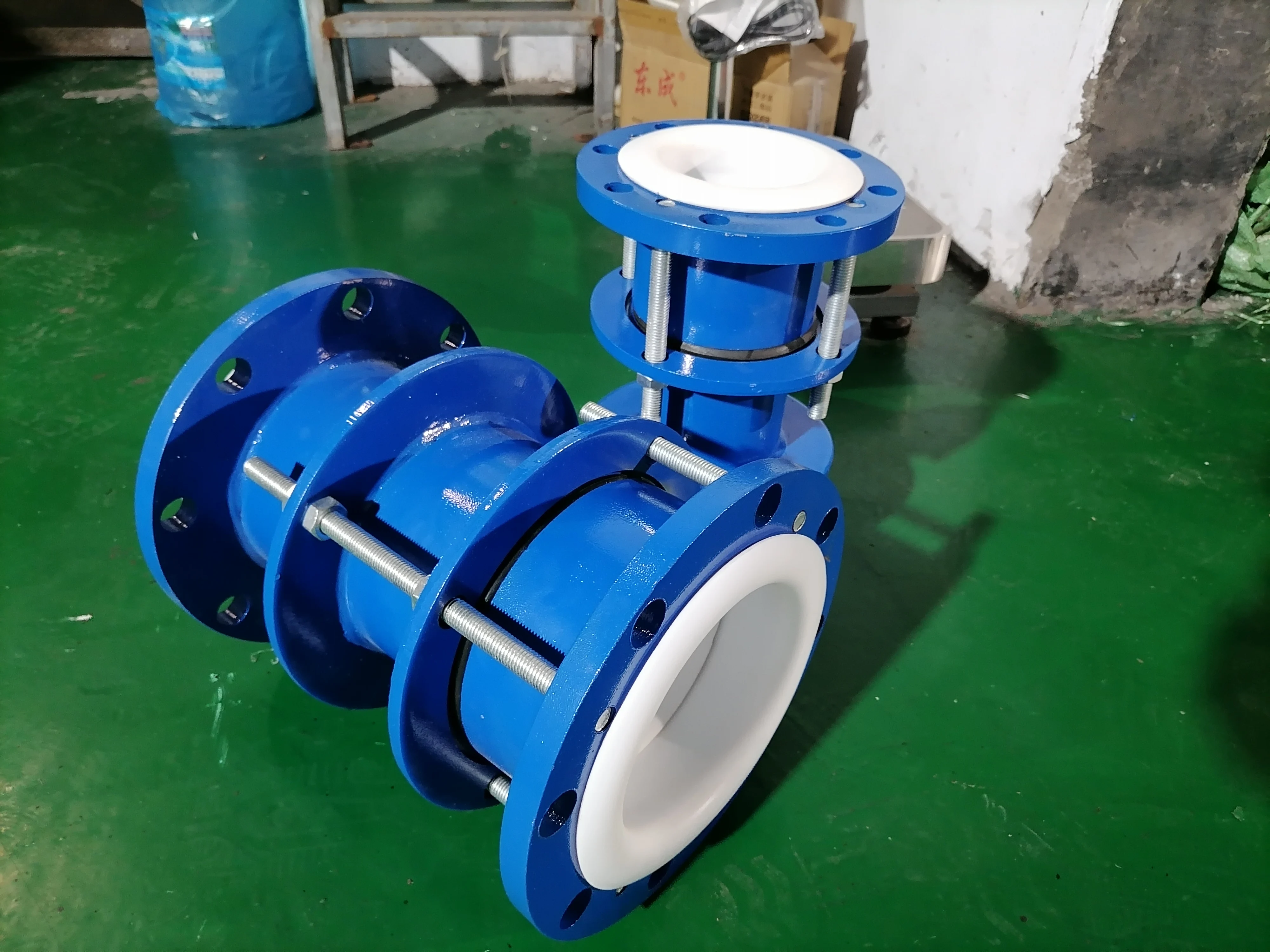 China Step Coupling Ductile Iron Universal Coupling Ductile Iron ...
