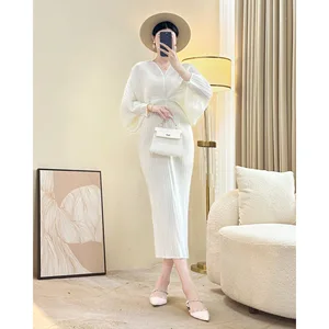 Elegant Miyake Pleated Midi Dress  Batwing Sleeve Loose Fit  Minimalist Chic Style Women's Dress