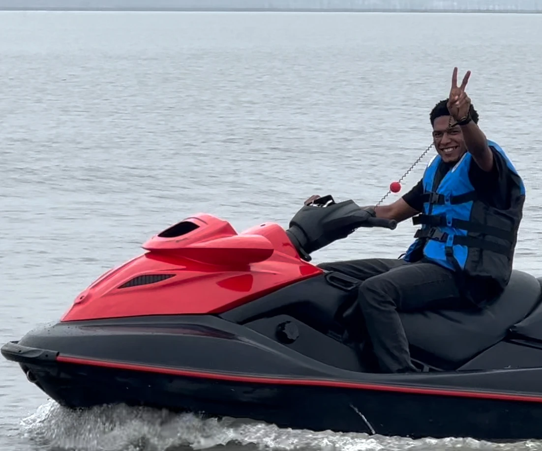 New Cheap 4 Stroke Engine Jet Ski From China Personal Water Boat/Seadoo Made of Durable Fiberglass on Sale!