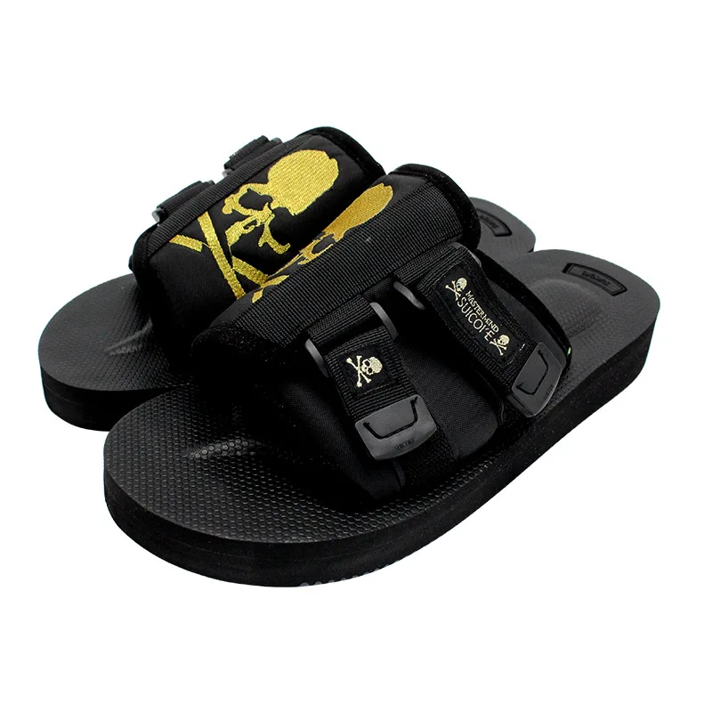 High Quality Summer Sandal Skull Design Rock Roll Style Flat Outdoor Casual Slides Rubber Insole Light Feature Upper Men Shoes
