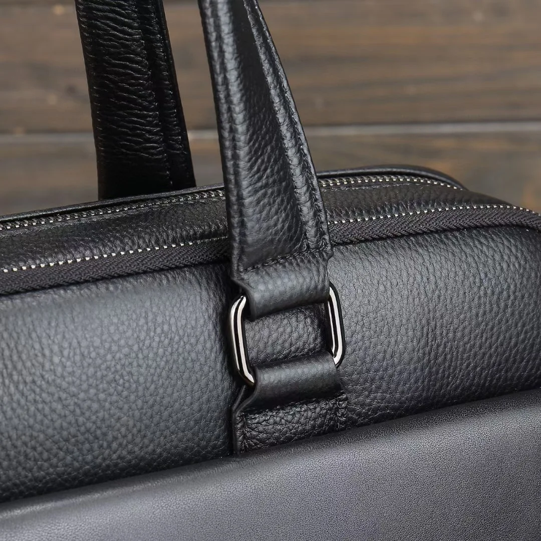 Custom Design Cow Leather Cow Hide 15.6 Inches Case Messenger Business Bag Real Black Pebble Leather Computer Laptop Briefcases