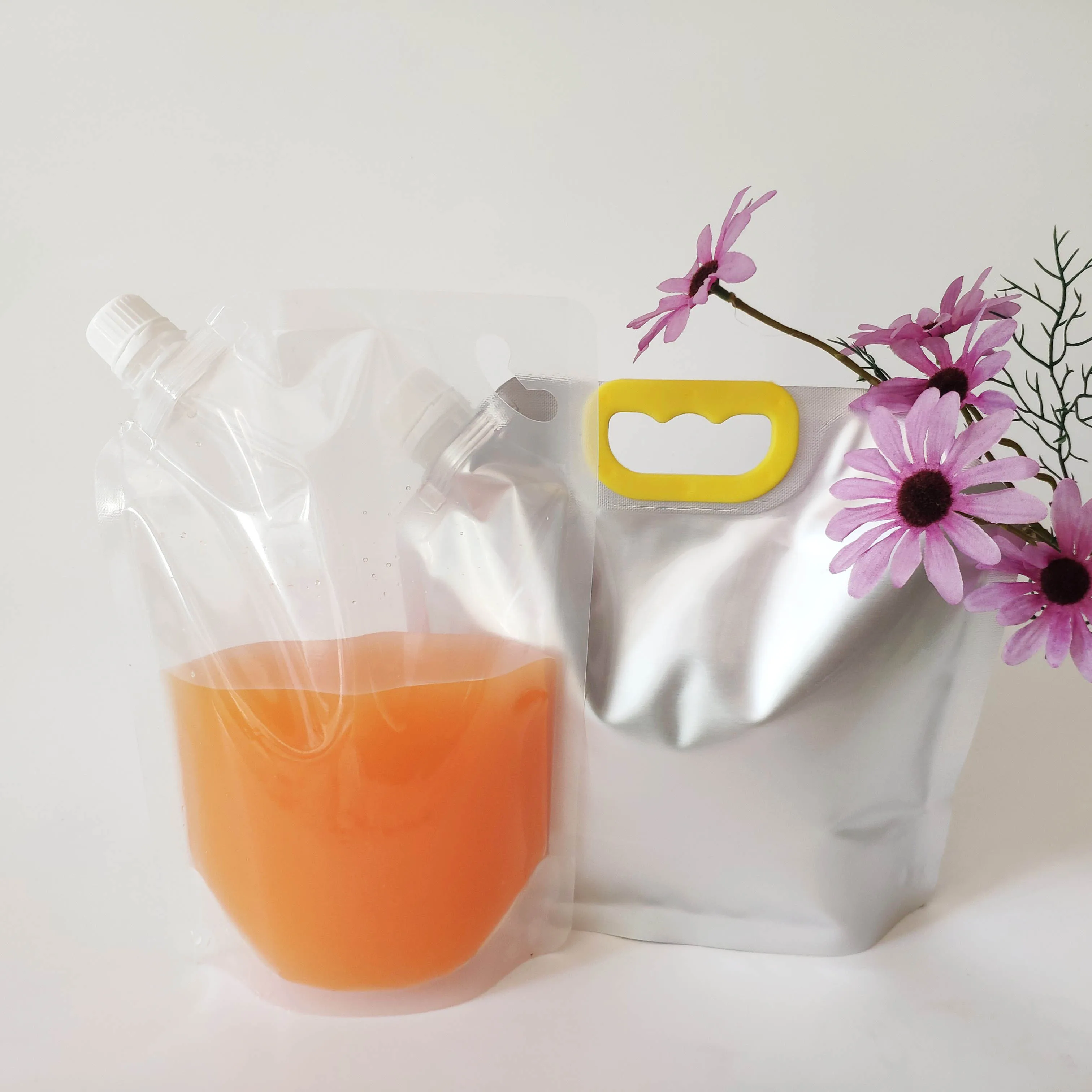 Customized Logo Reusable Drink Liquid Beverage Water Bear Stand up Spout Pouch Aluminium Foil Plastic Packaging Bag 200ml