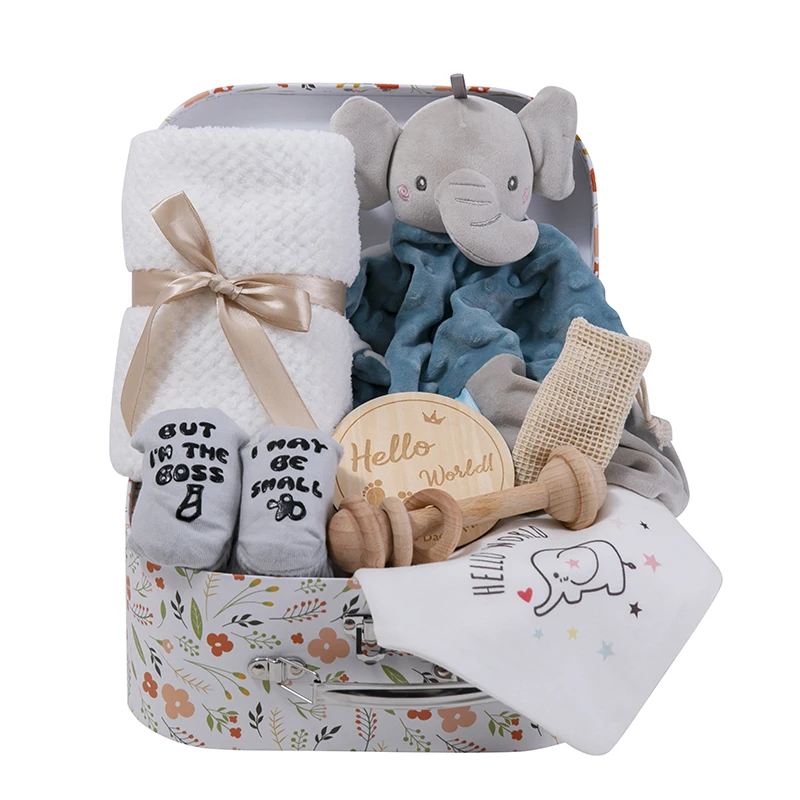 Baby Shower Gift Set Crawler toy  Muslin Fabric Blankett set Bib Towel Sets with Gift Box wholesome and customized manufacture