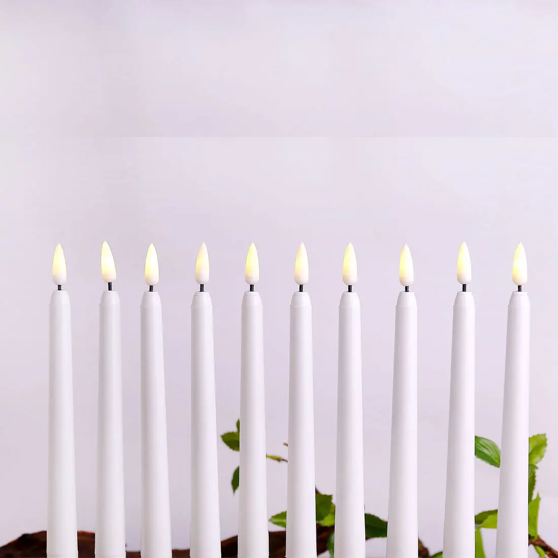 Candele Coniche A LED Con Telecomando – 12 Pezzi, Effetto Fiamma 3D, Timer 2-8h, Avorio, Per Atmosfere Magiche Senza Fiamma