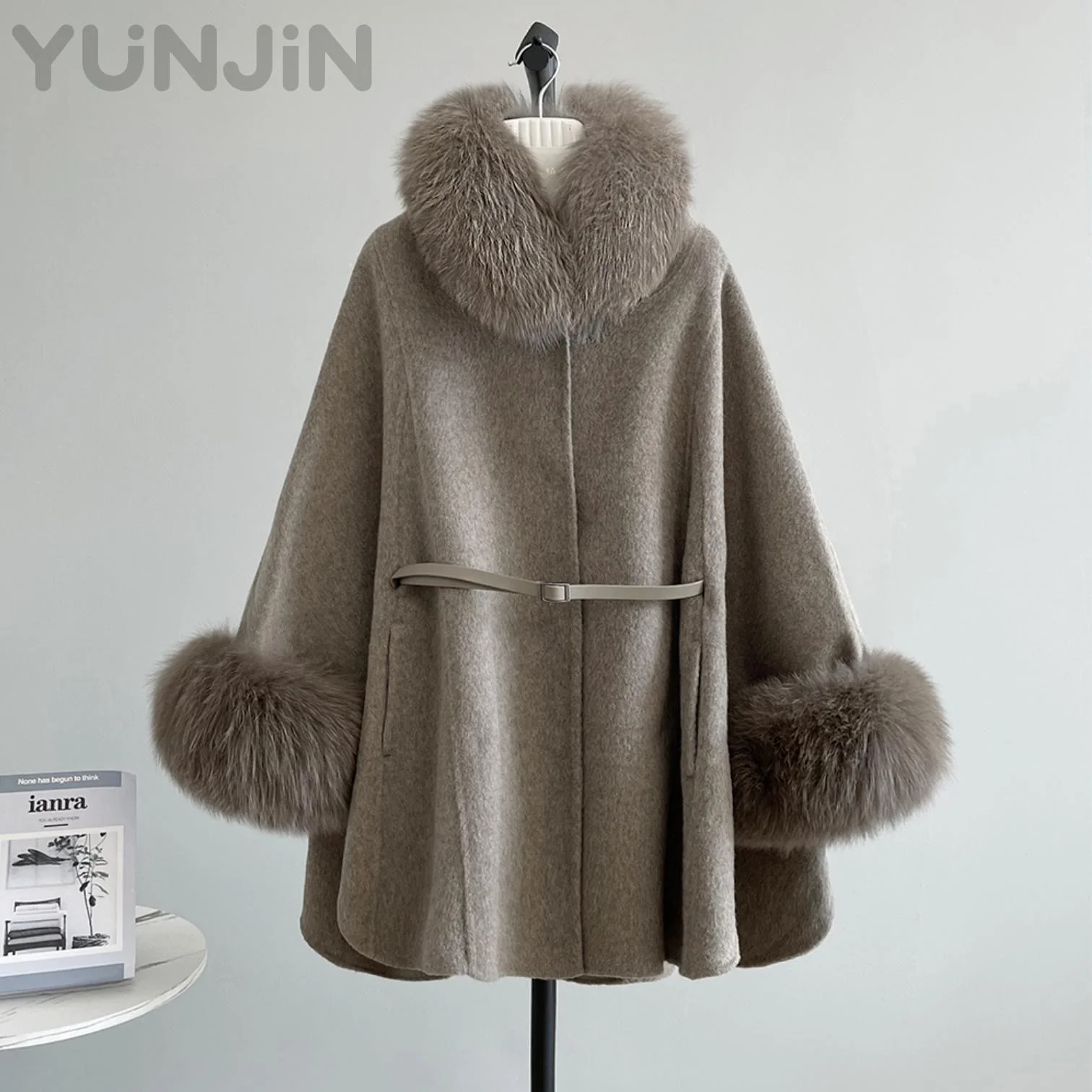 Elegant Women's Real fox Fur Trim Double Faced