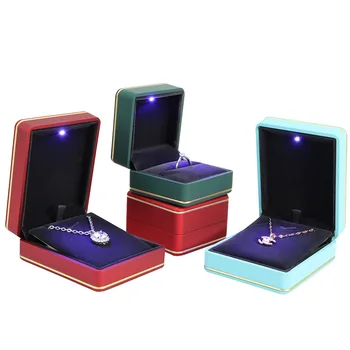 High-grade lacquer ring pendant necklace box LED with light-emitting jewelry box packaging box