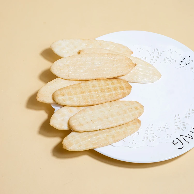 Пополнить питательный вкусный детский рисовый крекер есть с фруктовым пюре