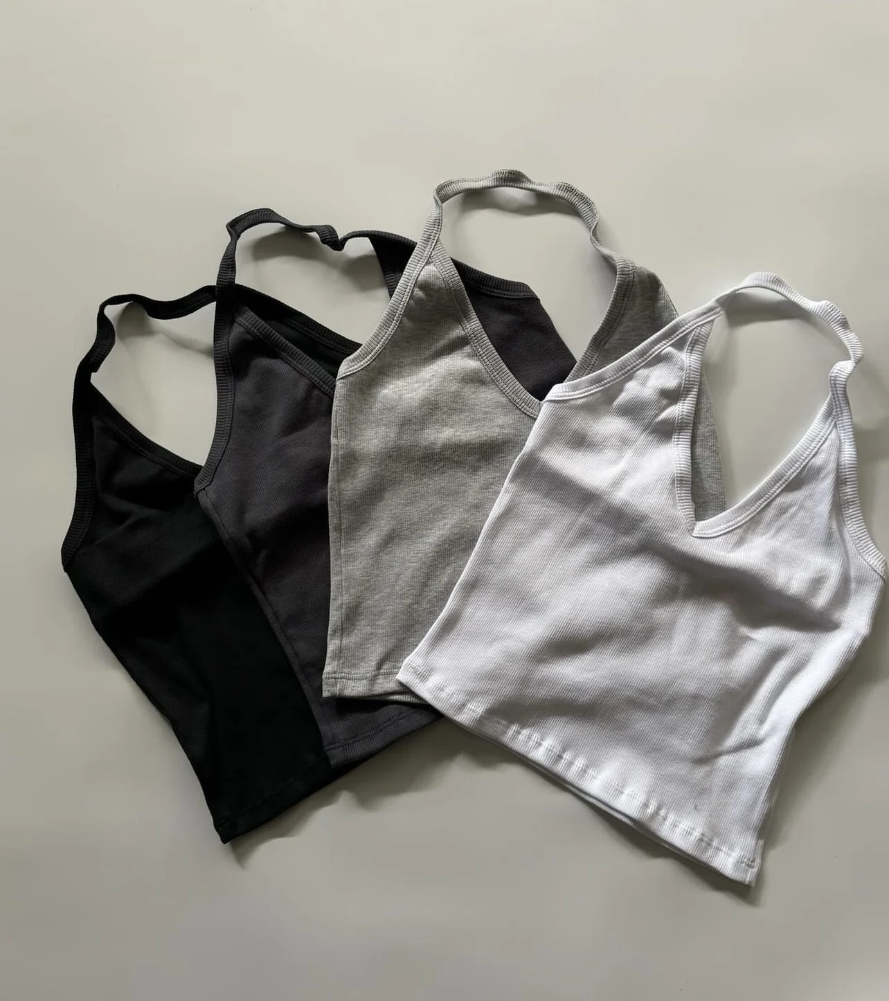 Custom Breathable Eco-Friendly Y2K Style Sleeveless Knitted Cotton Spandex Ribbed Crew Neck Gym Fitness Crop Cami Top Women