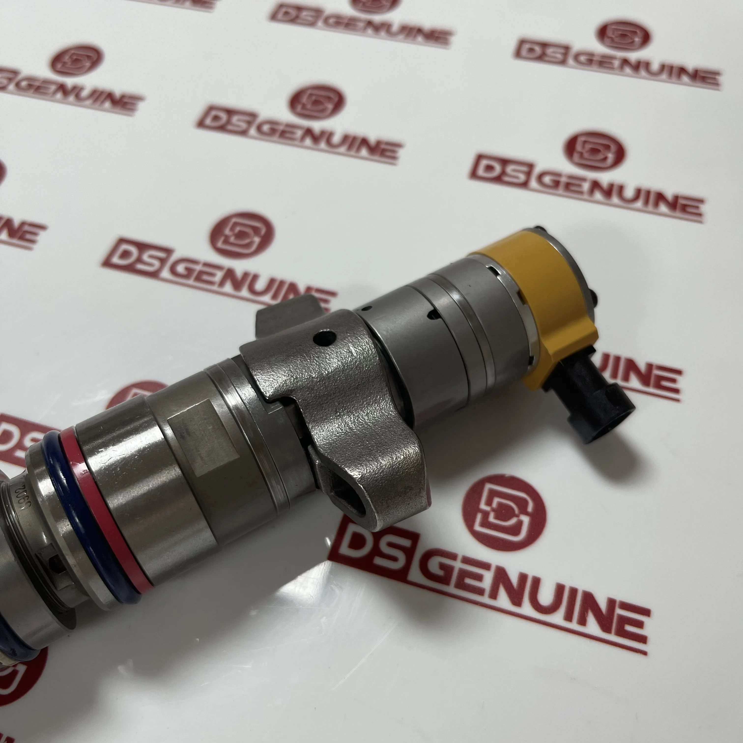 E324D E329 Excavator C7 diesel Engine Fuel Injector 3879427