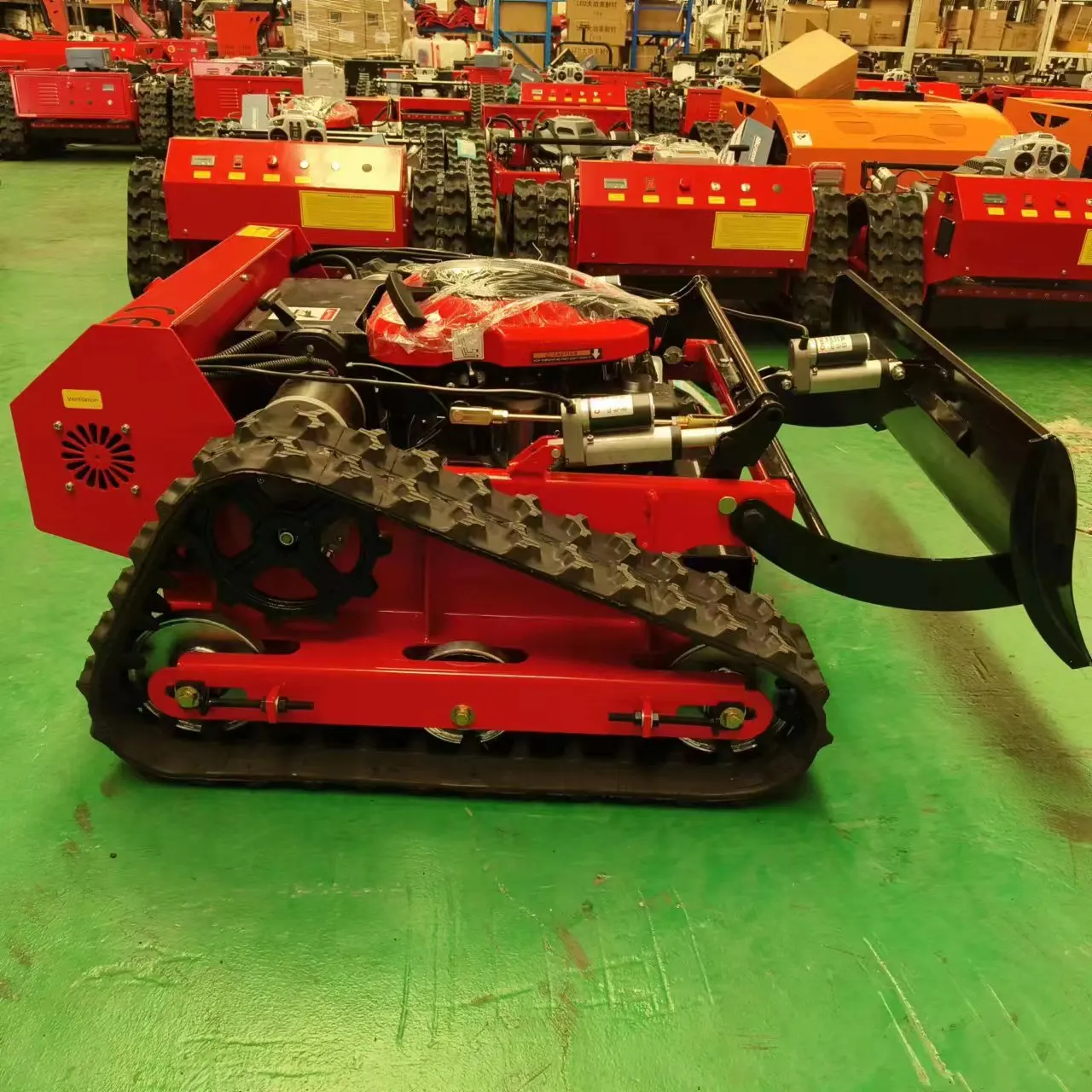 Rubber Crawler Robot Gasoline Self Propelled Garden Remote Control Lawn Mower  HT550
