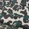 verde oscuro