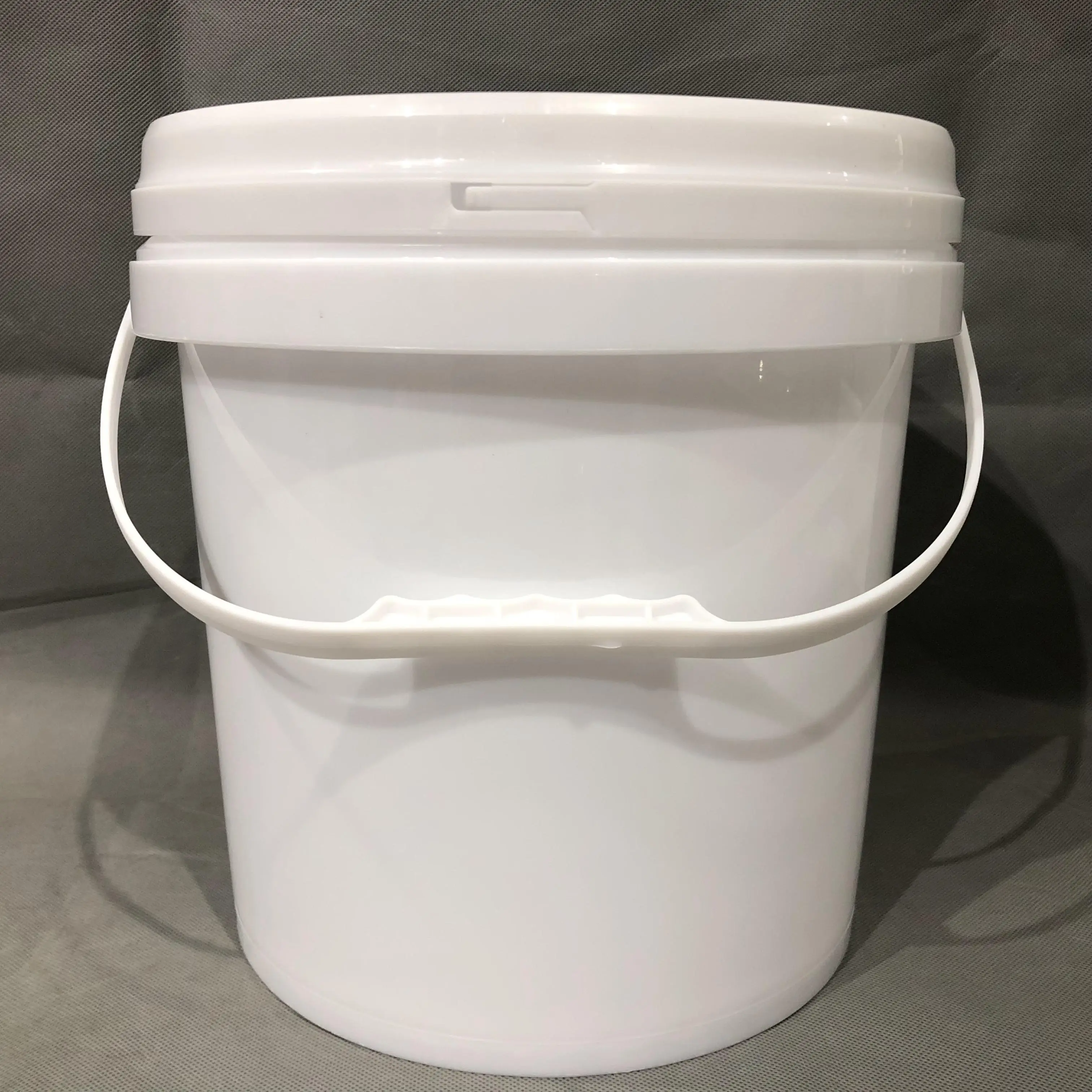 2.5Gallon  Leakproof Airtight Seal Plastic Paint buckets For Water