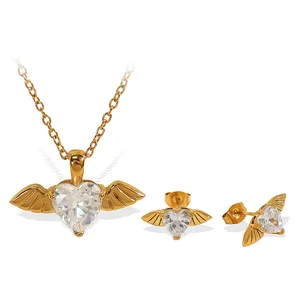 New Fashion Waterproof Stainless Steel Angelwings Jewelry Set Big Zircon Heart Swing Necklace Heart Stud Earrings for Weddings