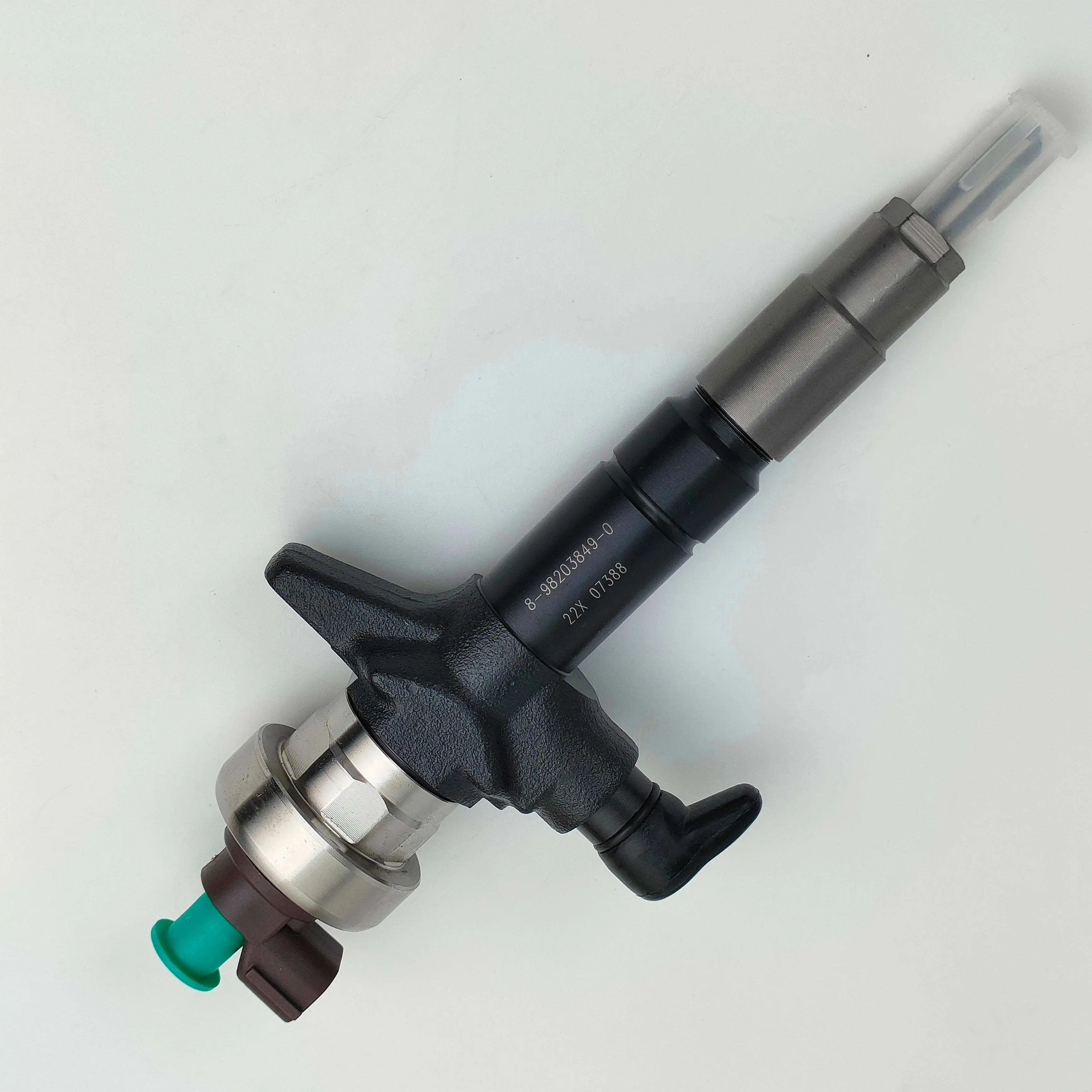 りー Denso Fuel Injectors for ISUZU D MAX - Reliable Performance