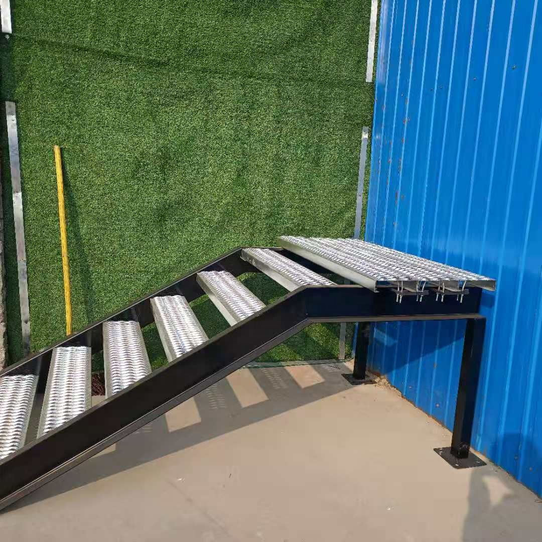 Алюминиевые и оцинкованные перфорированные металлические лестничные ступени