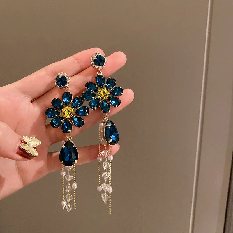 [韓国人気ジュエリー] SEASONS Rope Wind Earrings Silver Cross Drop Earrings | Han Seo Jun - True Beauty
