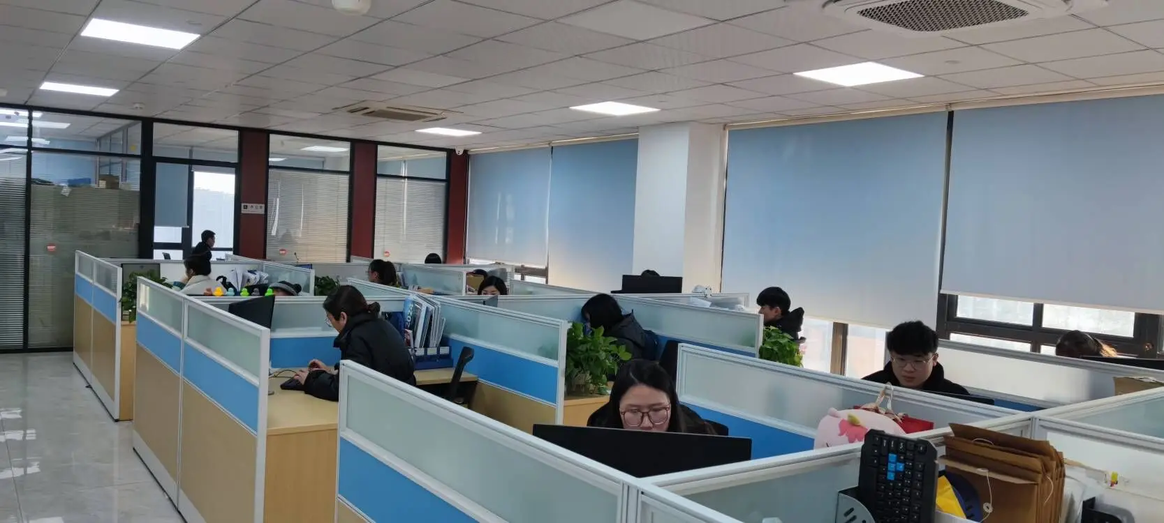 Hangzhou Bright Rubber Plastic Product Co., Ltd. 2