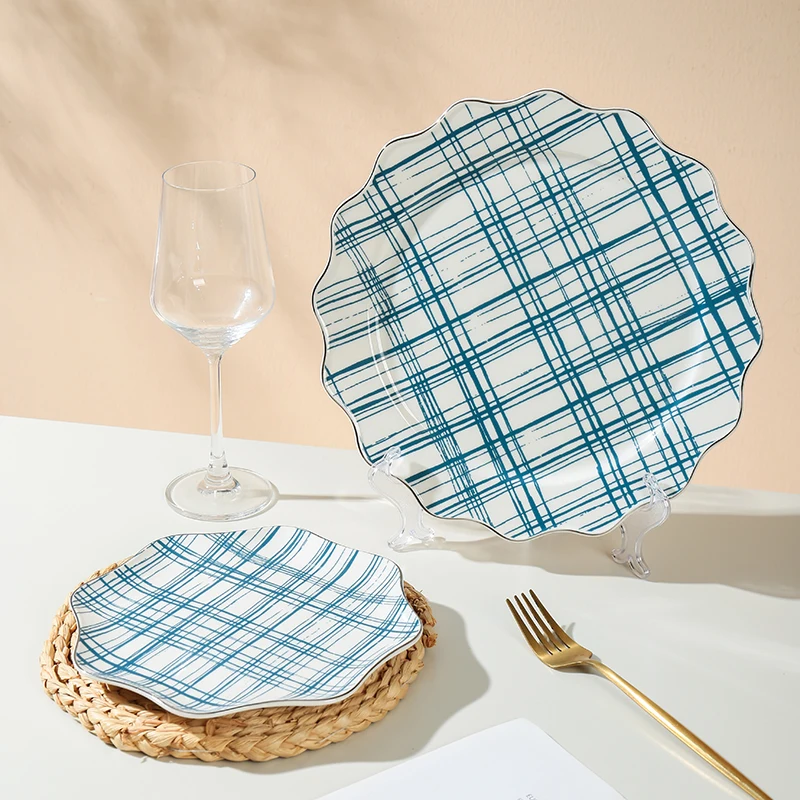 Factory Supply 8 Inch Large Size Serving Plate Vintage Blue Porcelain Dinner Plates Eco-Friendly Ceramic Plate for Salad supplier