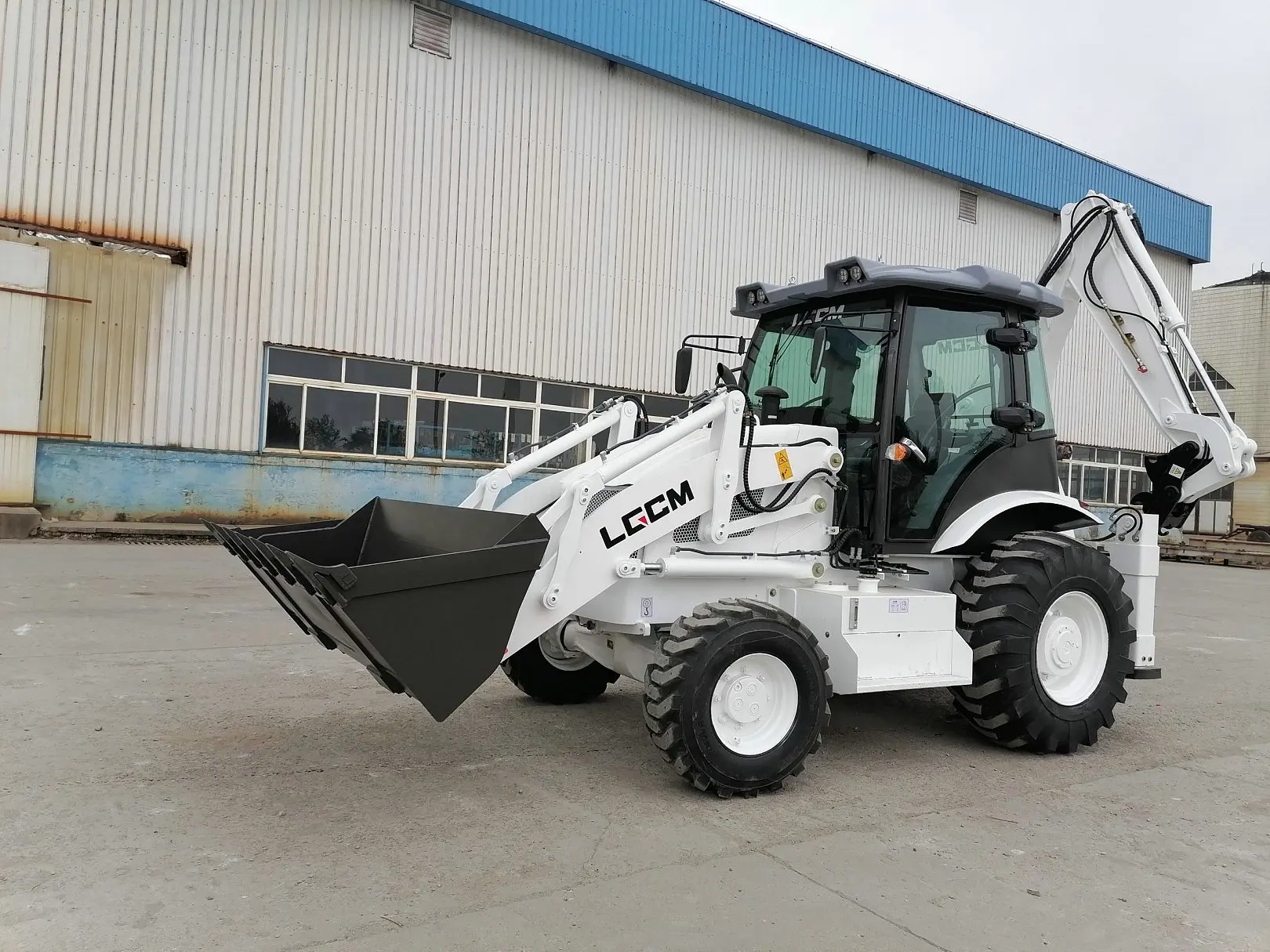 Mini  Backhoe Loader YUCHAI  Engine China 2650 Mm Wheel Loader for Sale Tractor Engine 4085 Mm 6581 Mm