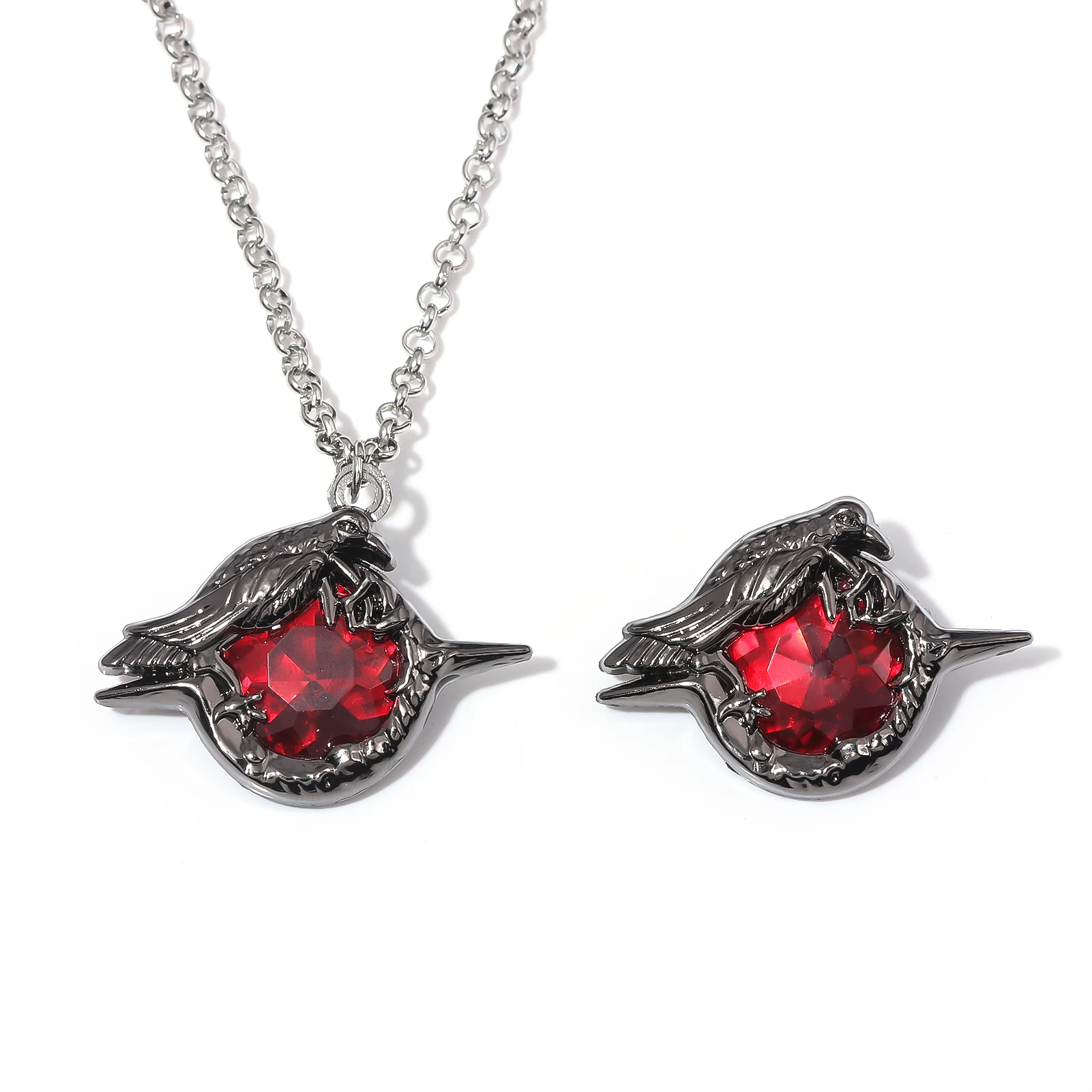Raven Pendant Necklace Heart-Shaped Beads Chains Gold Plating