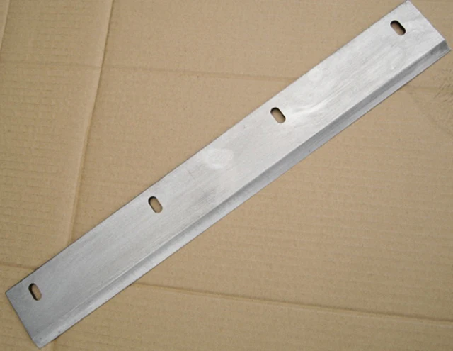 Heat Treatment Durable Zigzag Cutting Off Knife for Cup Noodle Packing Machine 6