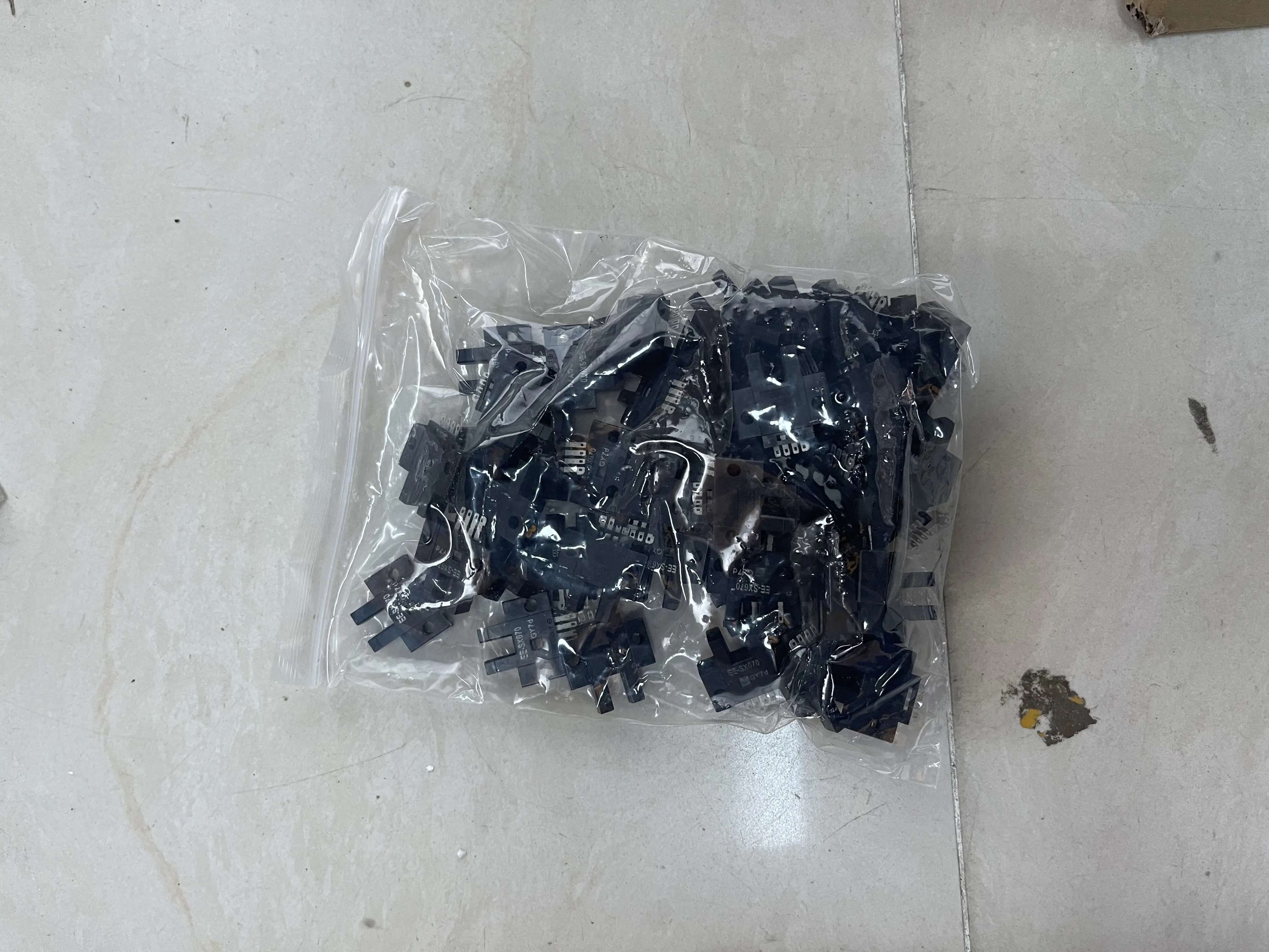 Omron Micro Switch EE-SX670 Omron Micro Switch EE-SX670