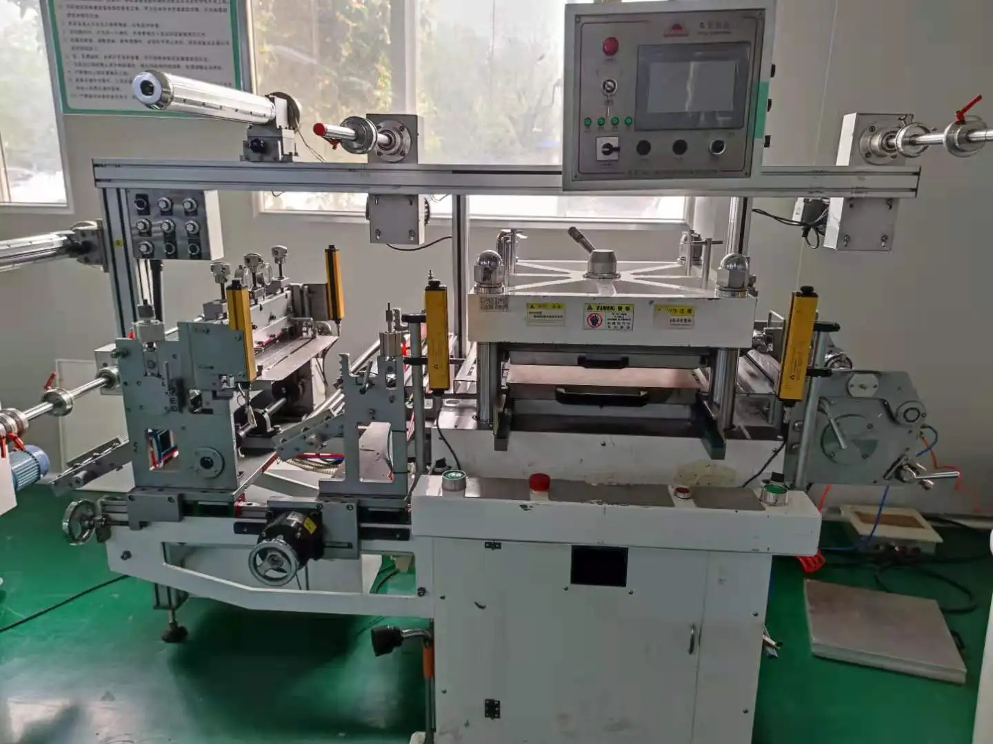 Factory Direct Sale Customized Silicone Heat Press Machine Rubber Roller Made in Taiwan China for Export