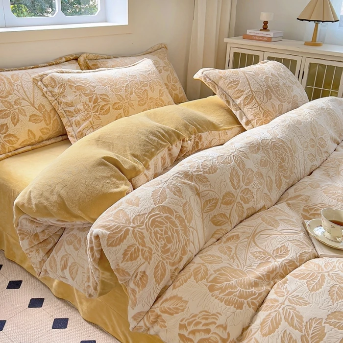 Wholesale 3d Luxury Milk Velvet Bedding Top Quality Fluffy Bedding 4 Pieces Bedding Set For