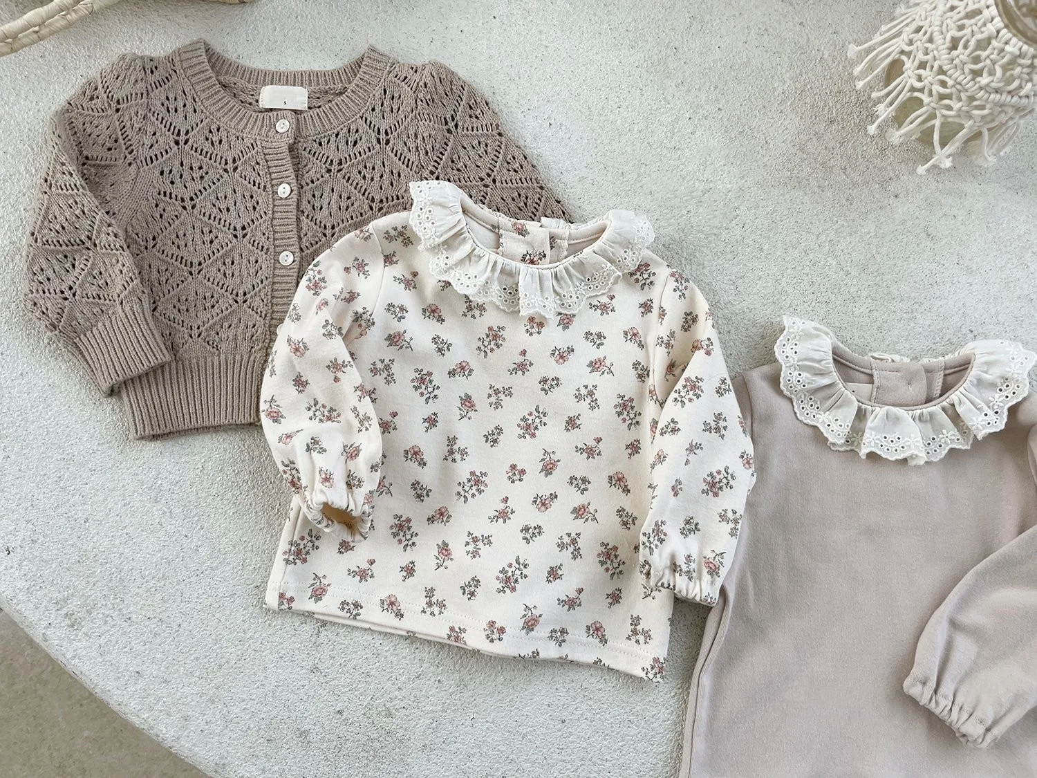 Весенние укороченные топы с длинным рукавом, современные детские топы из органического хлопка с цветочным принтом, рубашки