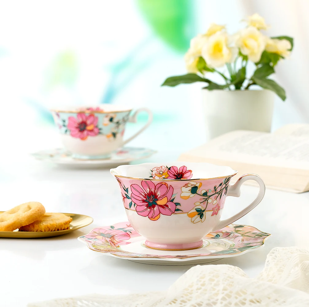 Vintage Ceramic Teacup Elegant Coffee Cup Royal Bone Tea Cups and Saucer Set