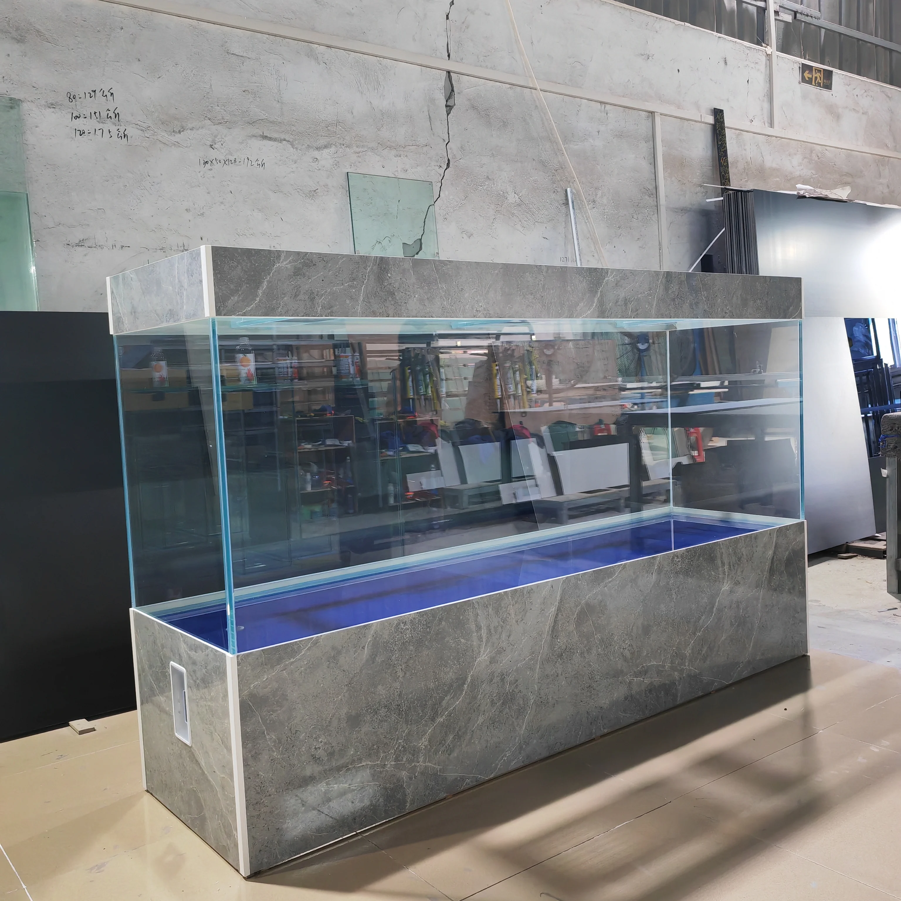 Giant Empty Fish Tank Custom Big Fish Tanks 300 Gallon 200 Gallon