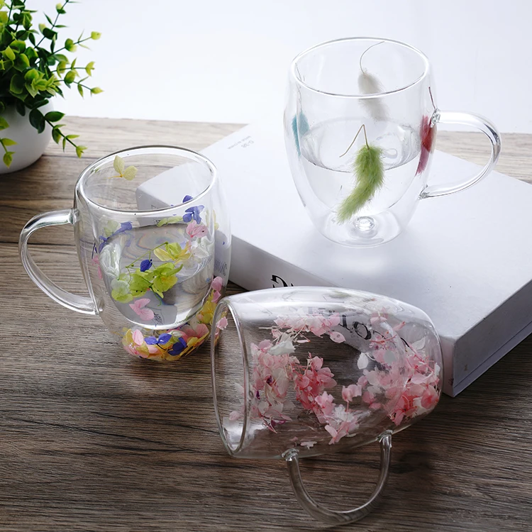 Trending Product heat-resistant double wall glass mug cup with dry flower