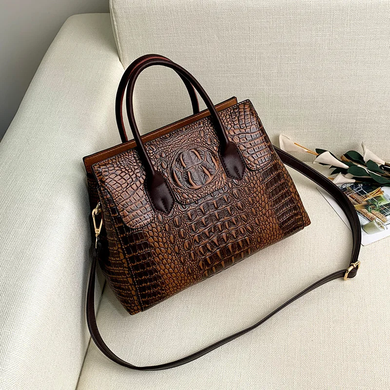 Source Black crocodile embossed genuine leather handbag for ladies  wholesale/crocodile ladies' handbag on m.