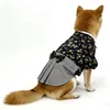 Blu navy con impronte di zampe di cane