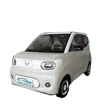 Wuling Hongguang MINIEV Pure Electric New Energy Mobility Car 4-Seater SUV with EV Motor Economical and Easy to Drive