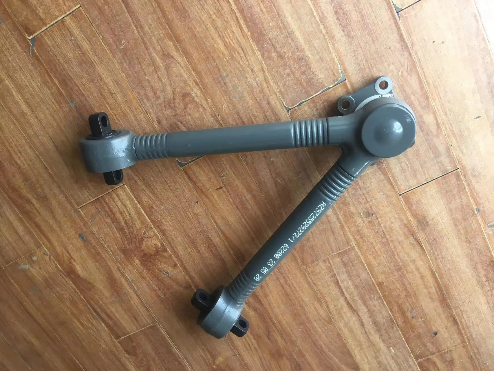 【humiwa】 HOWO 371 Dump Truck spare parts az9725529272 v thrust rod howo v