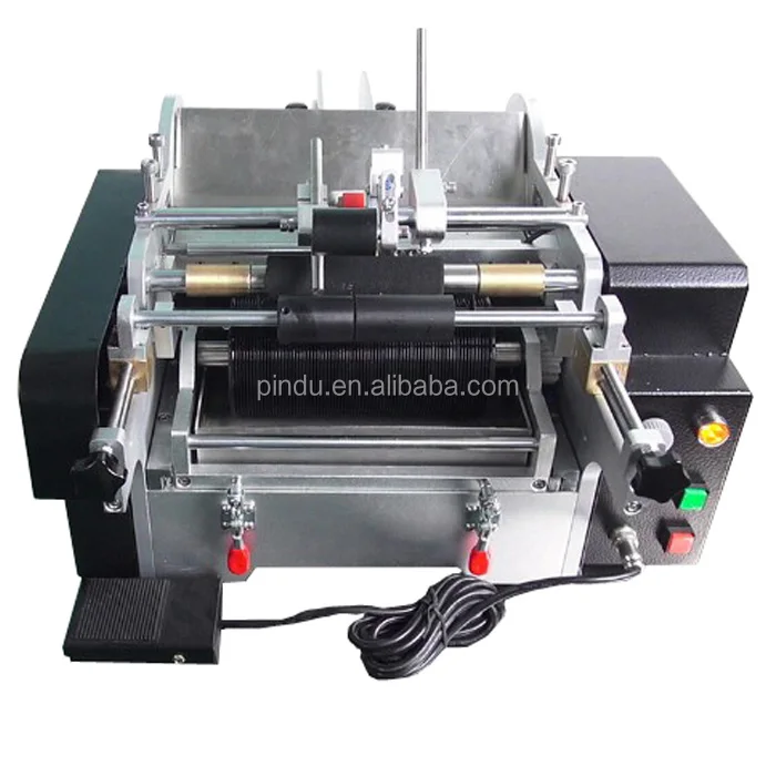 Semi Automatic Round Bottle Jars Wet Glue Labeling Machine Labeler Machine for Beverage Pet Bottles