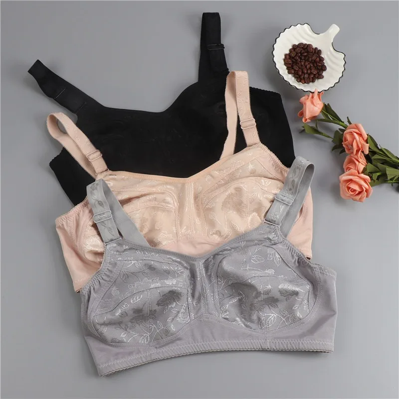 Hot Sale Combed Cotton Bra Women Super Thin Breathable Bras Plus Size Bra  Wire Free 80c to 110c - China Plus Size Bra and Bra price