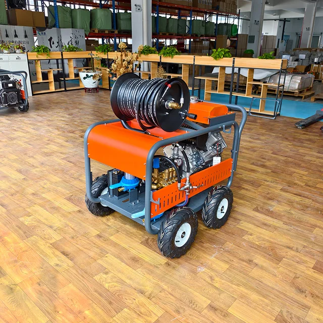 LC 17Mpa 70lpm diesel high pressure pipeline dredging machine, automatic sewer drainage cleaning machine