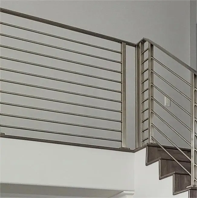 Made in China Durable Customized Stainless Steel Rod Railing for Decking/Staircase with Solid Rod or Round Pipe