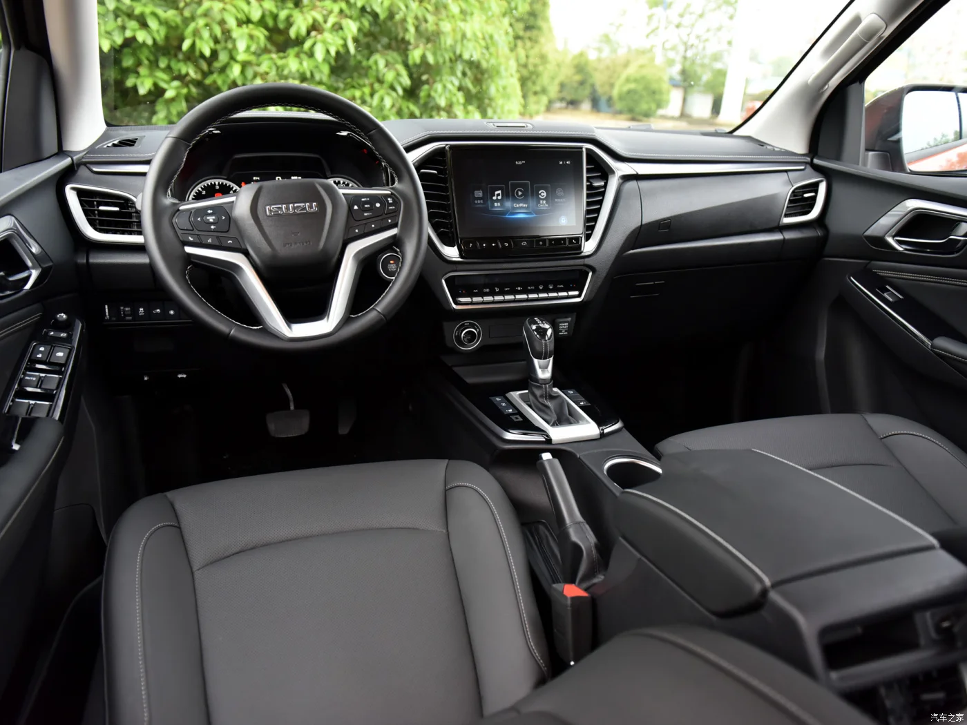 2023 Isuzu D-MAX 1.9T Diesel Pickup - 4 Doors, 5 Seats