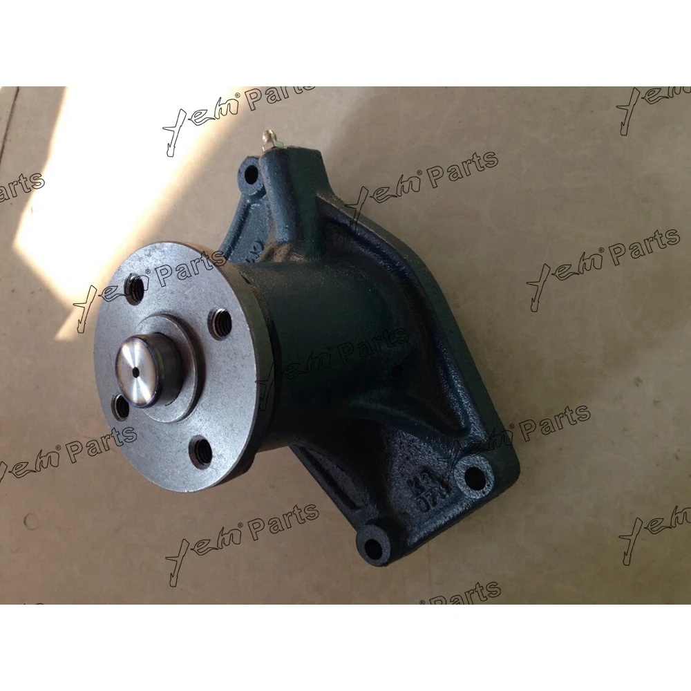 Wholesale 4D102 Water Pump for Komatsu Engine Parts Factory