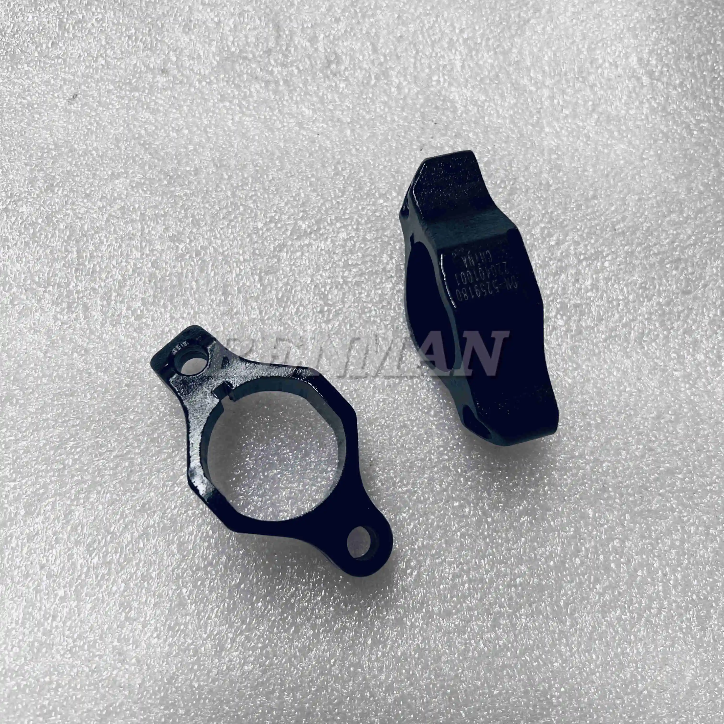 Cummins ISBE ISLE Injector Clamp 5259180 4935686